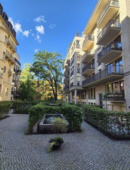 Bezugsfreies Penthouse am Ernst-Reuter-Platz . großer Balkon . Energieeffizienz B - Berlin