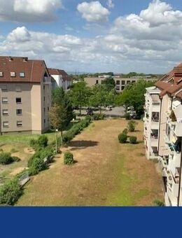 Charmante Dachgeschosswohnung in Mannheim-Schönau. Ideal für Anleg - Mannheim