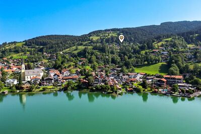 Herrschaftliches Anwesen in PREMIUM-LAGE mit fantastischem SEEBLICK oberhalb vom SCHLIERSEE!