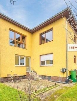 IMMOBERLIN.DE - Wohlfühllage: Attraktiv strukturiertes Ein-/Zweifamilienhaus mit großem Südgarten - Berlin