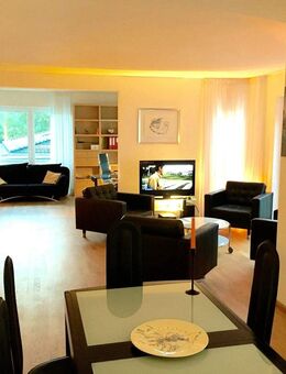 Moderne Eigentumswohnung in traumhaft schöner Allee-Lage mit toller Aussicht - Baden-Baden