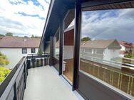 Seefeld: Helles Dachgeschossappartement mit schönem Ostbalkon - Seefeld (Bayern)