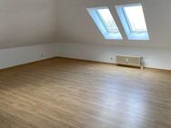 Dachgeschoss-Wohnung mit Garage 68,52 QM und Kellerraum - Bad Mergentheim