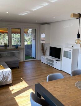 HELL, MODERN UND GEMÜTLICH! Traumwohnung mit Loggia, Qualitätsküche, Komfortbad uvm. in ruhiger Wohnlage! - Reutlingen