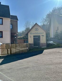 Immobilie in Grumbach - Ihr Traum vom Landleben - Charmante Doppelhaushälfte mit idyllischem Garten - Schmalkalden