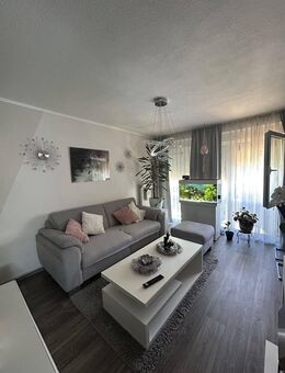 Gepflegte vermietete 2 ZKB Wohnung mit Stellplatz als Anlageobjekt zu verkaufen - Saarbrücken