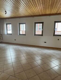 Vielseitig nutzbares Haus mit zahlreichen Möglichkeiten - Würzburg