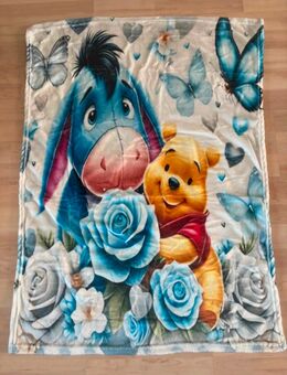 NEU Disney Winnie Pooh Bär & IAH 75x100cm Flanell Kuscheldecke mega weich - Magdeburg