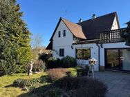 Freistehendes Einfamilienhaus mit einem tollen Grundstück ohne direkten Nachbarn zentral in Ansbach - Ansbach