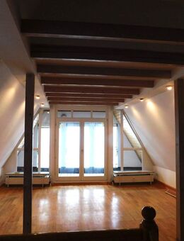 Neu renovierte Maisonette-WHG mit Flair, mod. EBK, Loggia, Fußgängerzone - Mosbach