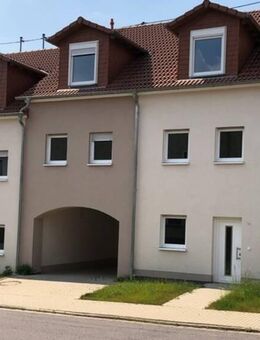 NEUBAU IN SONNIGER LAGE MIT TERRASSE, GARTEN UND GARAGE! - Mettlach