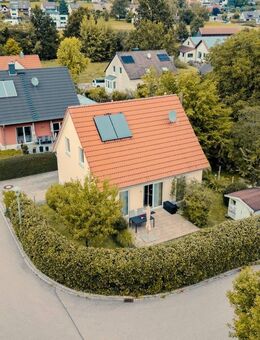 Gemütliches Einfamilienhaus mit Kaminofen und gepflegtem Garten in Abenberg - Abenberg