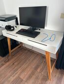 Schreibtisch in 42115