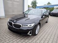 BMW 530, 9.0 i Luxury Line UPE 740, Jahr 2022 - Dresden
