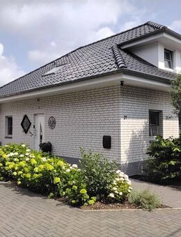 ***BÜSCHER IMMOBILIEN*** RESERVIERT!! Sehr gepflegter und schicker Bungalow in schöner, bevorzugter Wohnlage von Epe - Gronau (Westfalen)