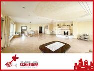 IMMOBILIEN SCHNEIDER - traumhaft schöne Penthouse-Wohnung mit Dachterrassen, Kachelofen und Aufzug - Vaterstetten