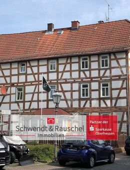 Dreiseitig freistehend mit Vorgarten - MFH in Schotten - Schotten
