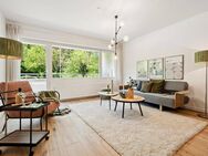 Stilvoll sanierte 3-Zimmer-Wohnung mit Balkon und unverbaubarem Blick ins Grüne - Wiesbaden