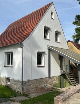 Wohnhaus in Hessisch Lichtenau Retterode mit Wohnküche, Garage und Balkon. Ideal für Tierliebhaber! - Hessisch Lichtenau