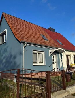 Doppelhaushälfte mit großem Grundstück in Garz auf Rügen - Garz (Rügen)