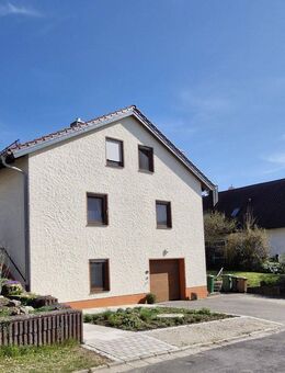 Gepflegtes 2 Familienhaus mit großem Garten - Scheßlitz