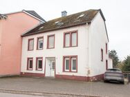 Ein- oder Mehrfamilienhaus mit potenziellem Bauland! - Trier