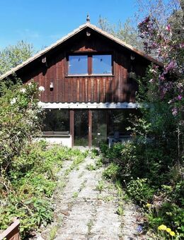 Lallinger Winkel: Bungalow m. 1.300 m2 ebenen Grundstück u. Bachlauf in naturnaher Orstrandlage! - Hunding