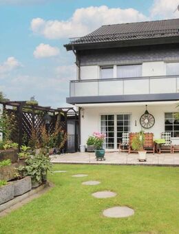 Charmantes Einfamilienhaus mit Stellplatz Garage in Burscheid - Burscheid