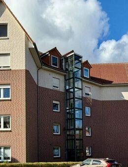 4 helle Zimmer mit Balkon und Stellplatz - Bergen (Rügen)