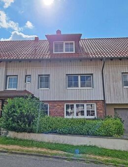 3-Familienhaus – Voll vermietet, attraktive Kapitalanlage! - Weitramsdorf