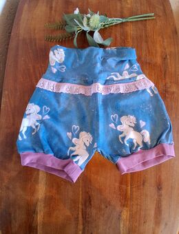 Süße kurze Hose/"Pumpi" mit Unicorns, Gr.104, Baumwolljersey, Top Zustand - Sankt Augustin