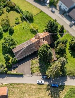 Traumgrundstück mit vielen Möglichkeiten: Ihr Komplettsanierungsprojekt in Stockach-Zizenhausen - Stockach