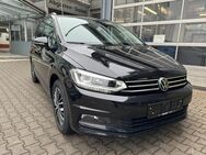 VW Touran, 1.5 TSI Comfortline --- Comfortline, Jahr 2024 - Frankfurt (Main)