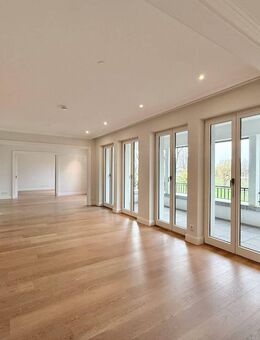 Cecilienallee: Elegante Luxuswohnung mit Rheinpanorama, Kaminzimmer & zwei TG-Stellplätze - Düsseldorf