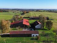 Landwirtschaftliche Hoffläche mit landwirtschaftlichen Grundstücken - Obersontheim