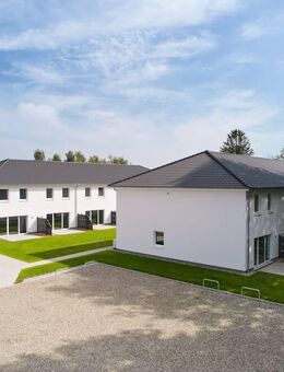 Reihenmittelhaus mit Wärmepumpe (Energieklasse A+) / familiengerechter Grundriss / sofort verfügbar - Flensburg