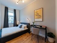 Modern gestaltete 2-Zimmer-Wohnung mit Balkon im Neukölln - Berlin