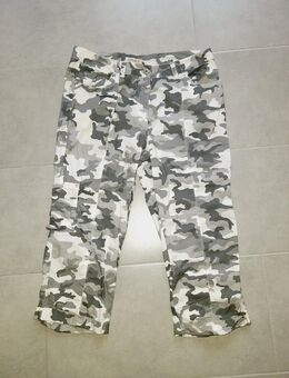 3/4 Hose für Damen zu verkaufen *Größe 42* Tarnmuster - Walsrode