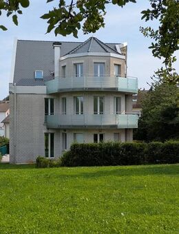 Luxuswohnung in Traumlage zur Miete: 4 Zimmer, 157 qm Wohnfl. - Malsch (Landkreis Karlsruhe)