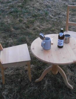 Holztisch + 2 Stühle - München Maxvorstadt