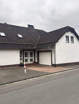 Charmante 3-Zimmer-EG-Wohnung mit Traumblick ins Grüne - ideal für Eigennutzer & Kapitalanleger - Bad Laasphe