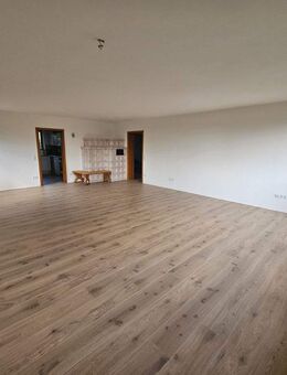 NEUMANN - Schöne und gepflegte 4ZKB-Wohnung in ruhiger Lage ! - Buxheim (Regierungsbezirk Oberbayern)