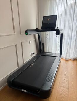 Technogym Artis Run Laufband – Top-Zustand, hochwertiges Studiogerät (Bj. 2018) - Mannheim