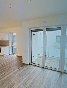 BARRIEREFREI WOHNEN - Helle 3-Zimmer-Wohnung mit Einbauküche, eigenem Balkon und Hauswirtschaftsraum - Viersen
