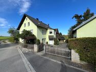 Wohnhaus mit Schuppen, Garagen und landwirtschaftlichen Flächen - Nähe Bodenwöhr - Bodenwöhr