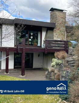 Niederdresselndorf: Architektenhaus in Traumlage! - Burbach (Nordrhein-Westfalen)