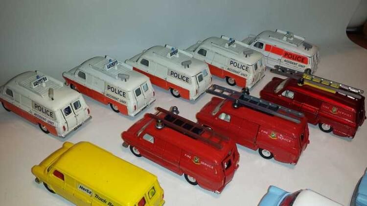 Dinky Toys Ford Transit 60er Jahre rare Hertz K... | markt.de