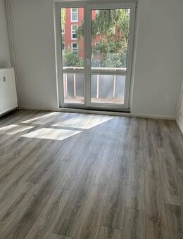 Mit Balkon und Dusche! - Bad Dürrenberg