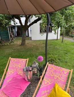 Ein Haus mit Charakter- Galerie, Kachelofen, Gartenidylle & viel Platz für Ideen - Waldbrunn (Westerwald)