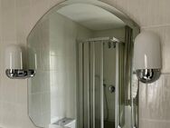 Badezimmerspiegel mit 2 Lampen - Bonn Beuel